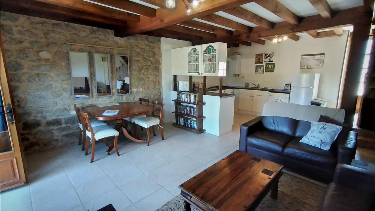 Character 2 Bed Cottage Within Walking Distance Of Bar/Restaurants Piégut-Pluviers Exterior foto