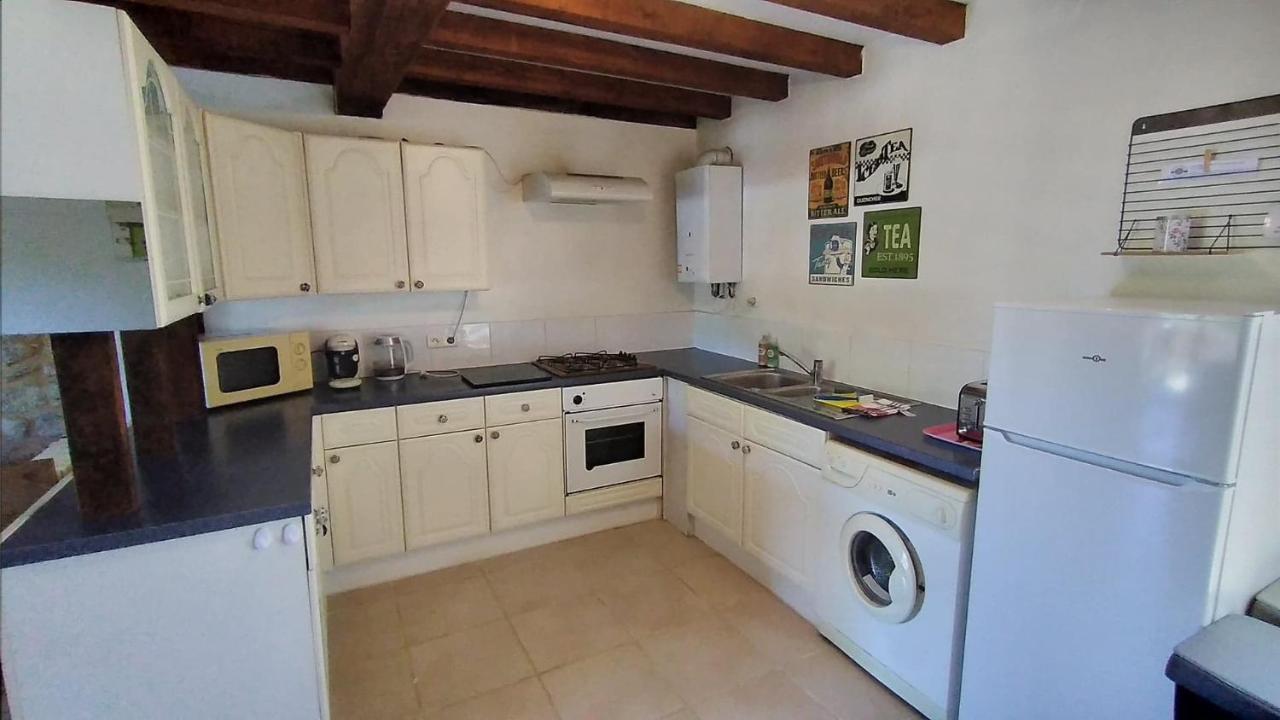 Character 2 Bed Cottage Within Walking Distance Of Bar/Restaurants Piégut-Pluviers Exterior foto