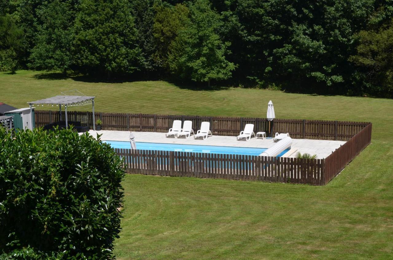 Character 2 Bed Cottage Within Walking Distance Of Bar/Restaurants Piégut-Pluviers Exterior foto