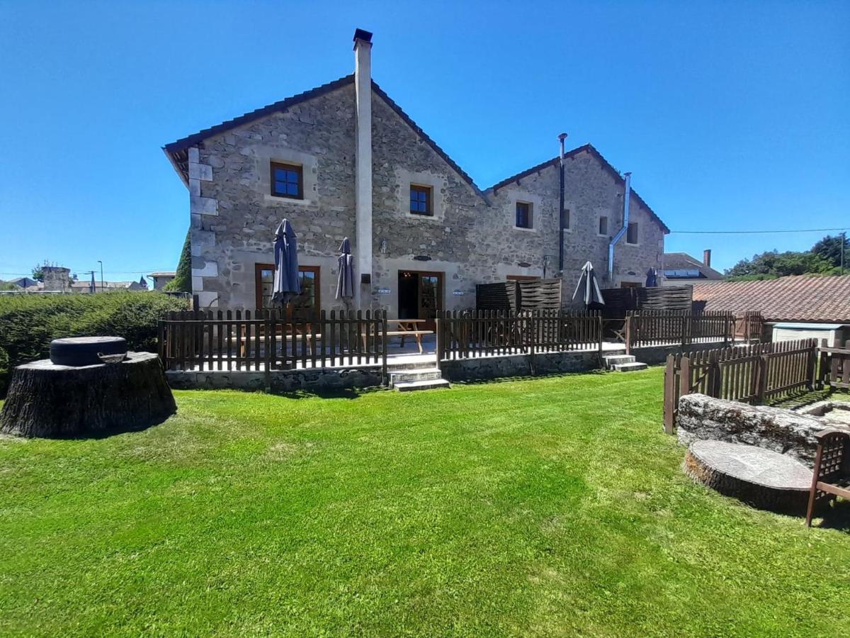 Character 2 Bed Cottage Within Walking Distance Of Bar/Restaurants Piégut-Pluviers Exterior foto